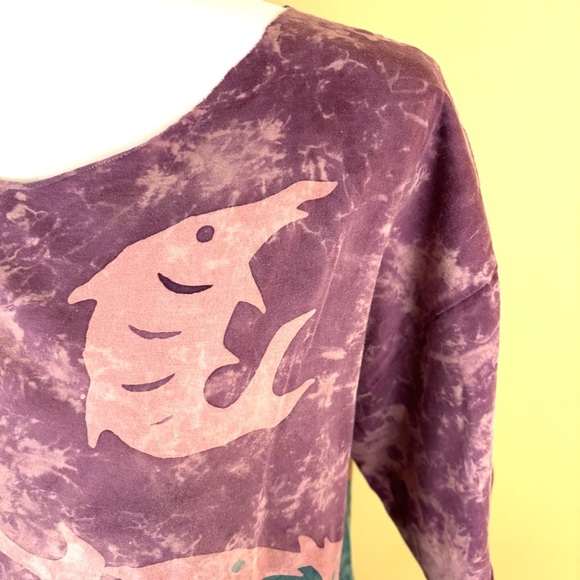 Keris Fashion Maroon/Mauve Scoop Neck Wax Batik Fish Cropped Tee Size M - Picture 4 of 14